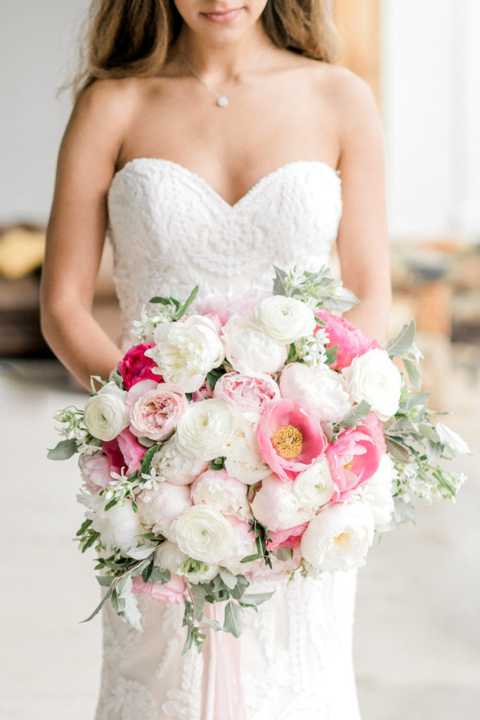 Business education for wedding florists- how to use Instagram to find your ideal clients. 